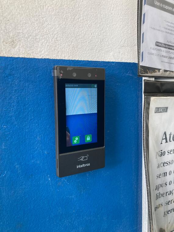 Controle de acesso instalado na portaria